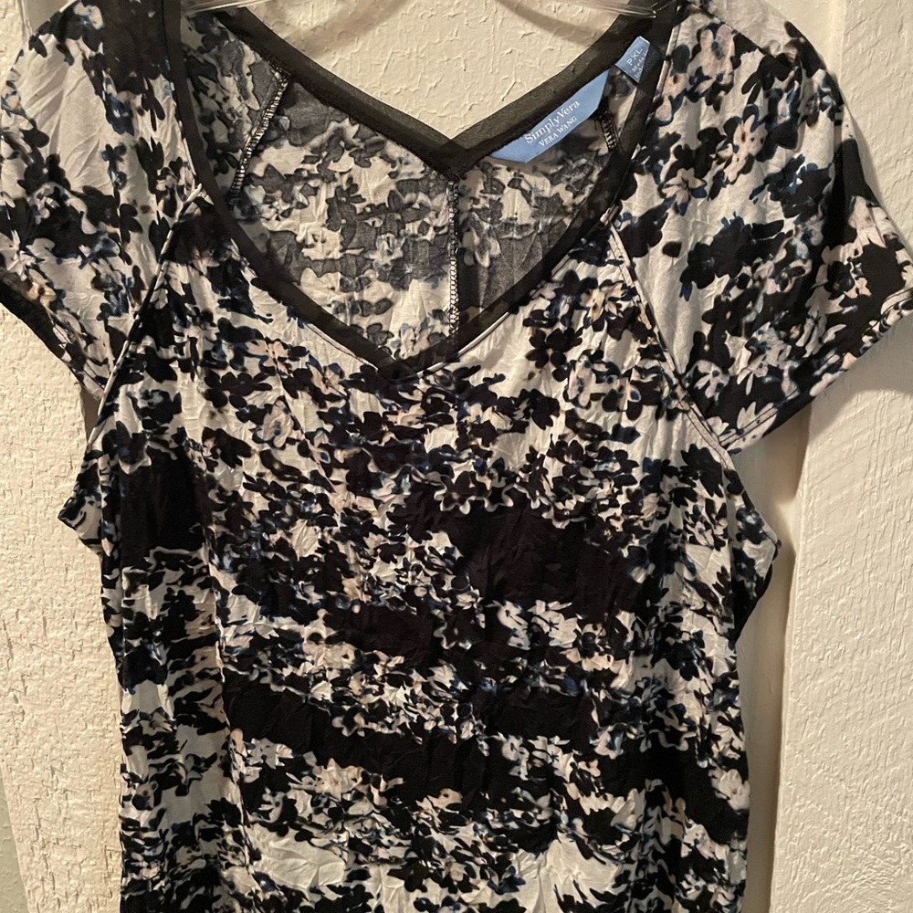 Simply Vera Vera Wang Black and White Floral Blouse